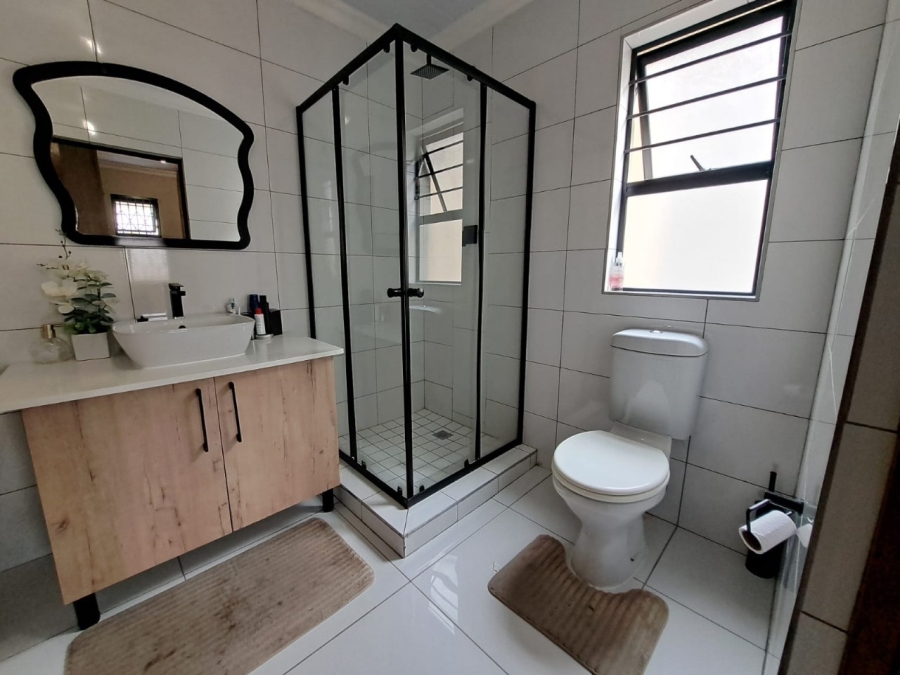 To Let 3 Bedroom Property for Rent in Cashan North West